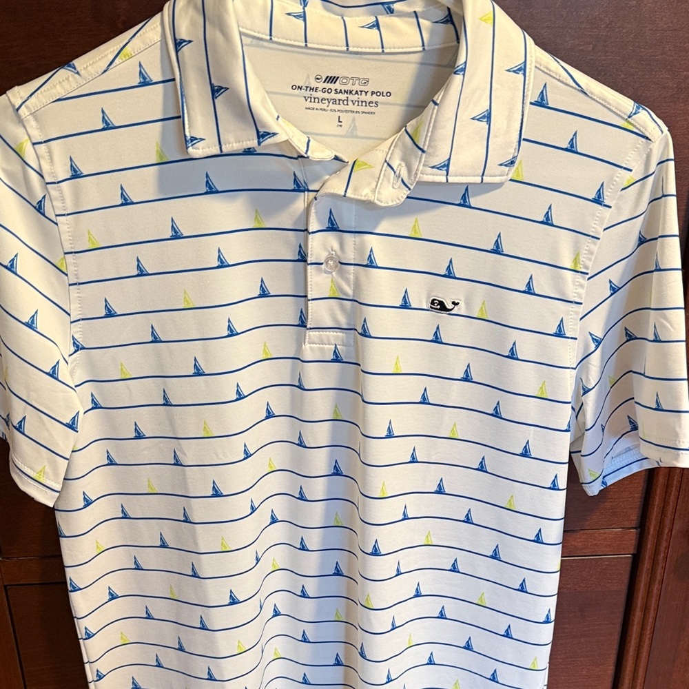 Vineyard Vines large boys on the go sankaty polo. Worn once. Such a great look!